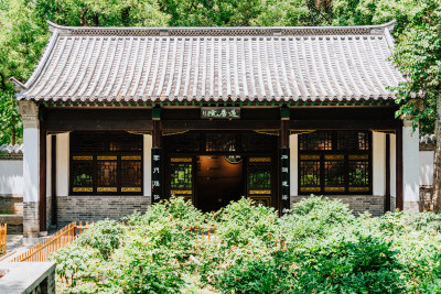 潍坊青州范公亭公园三贤祠