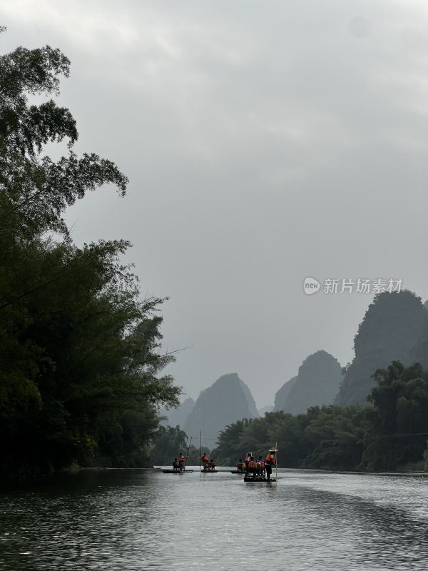 广西桂林阳朔遇龙河竹筏漂流