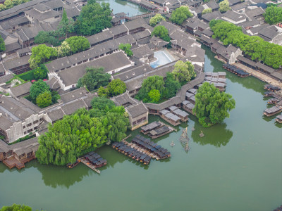 航拍江南水乡古镇乌镇全景