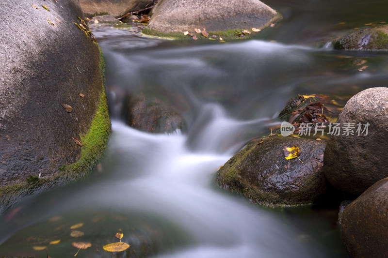 山涧溪流慢门摄影