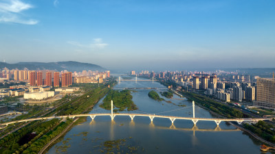河南省宜阳县洛河两岸城市楼房天际线航拍
