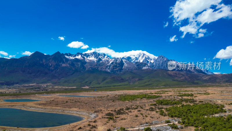 丽江玉龙雪山航拍图