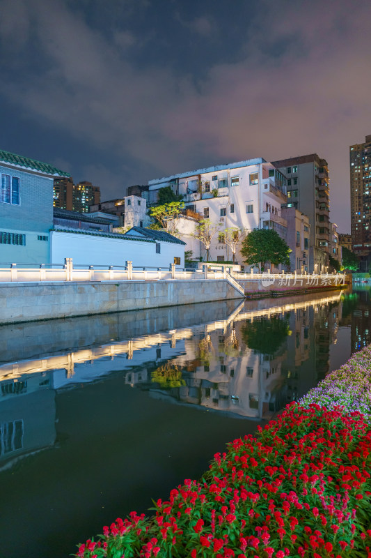 广州永庆坊河岸鲜花夜景中秋国庆节日氛围