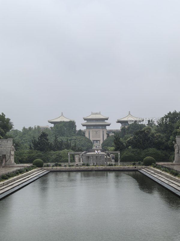 雨花台：池塘景观