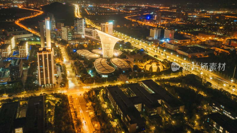 武汉光谷高新大道的马蹄莲建筑夜景灯光