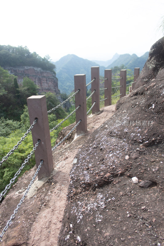 齐云山上山的栈道