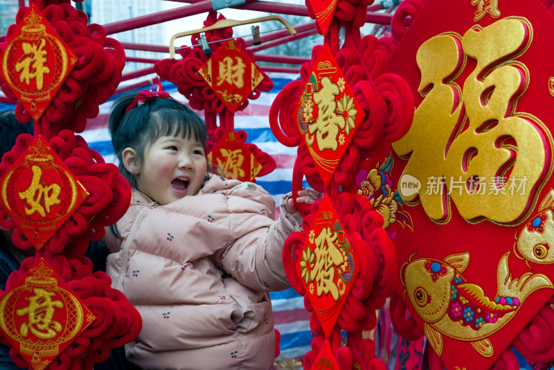 新年春节节日庆祝年味年货市场红灯笼