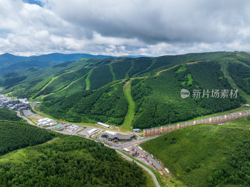 河北崇礼张家口滑雪小镇四道沟森林美景