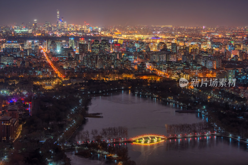 俯瞰北京玉渊潭公园国贸CBD中国尊夜景