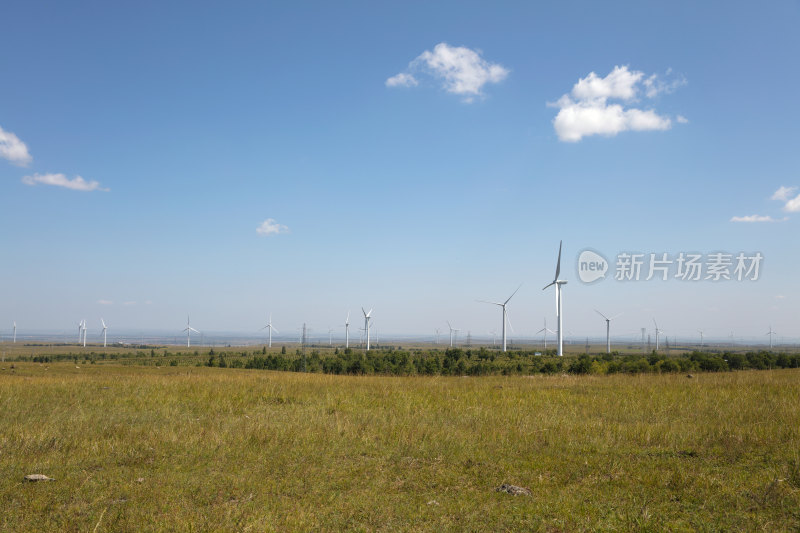 中国张家口张北县草原风光和发电风车