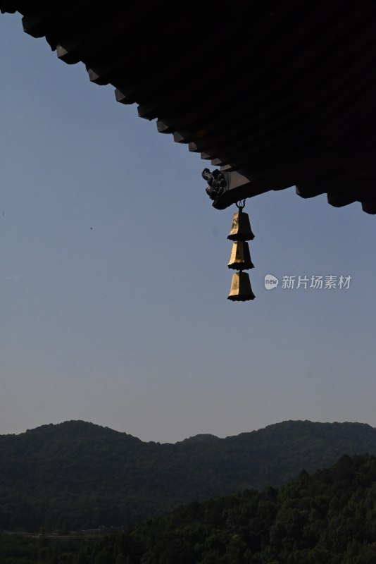 杭州雷峰塔古色古香的多层古塔建筑景观