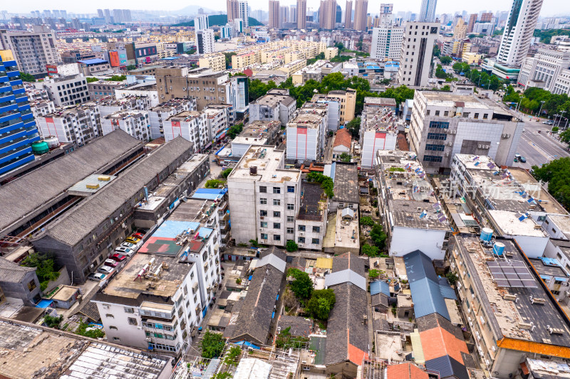 山东泰安岱岳庙城市风光航拍摄影图