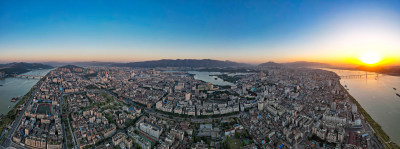 广东肇庆城市建设河流航拍全景图