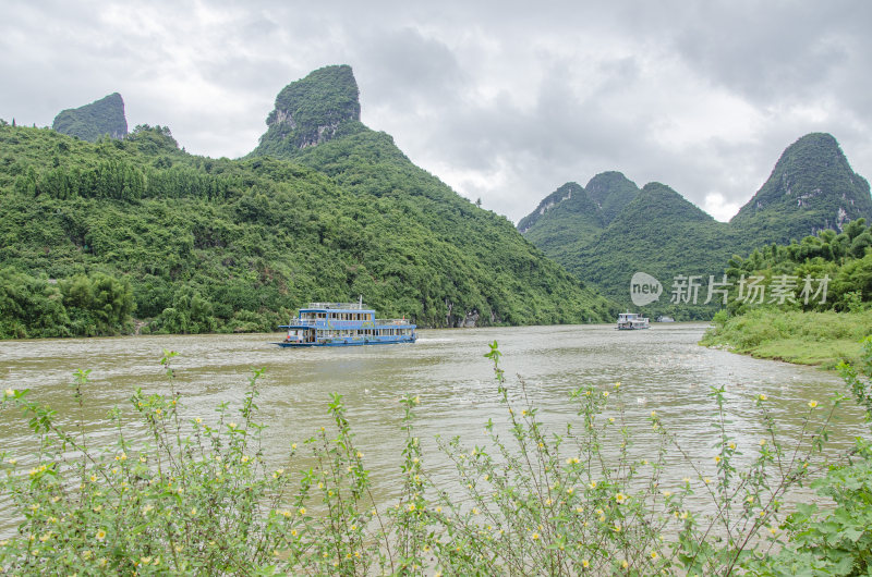 广西桂林漓江 漓江风光 漓江竹筏山水画卷