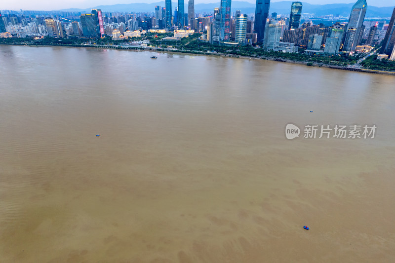 江西南昌赣江两岸城市风光