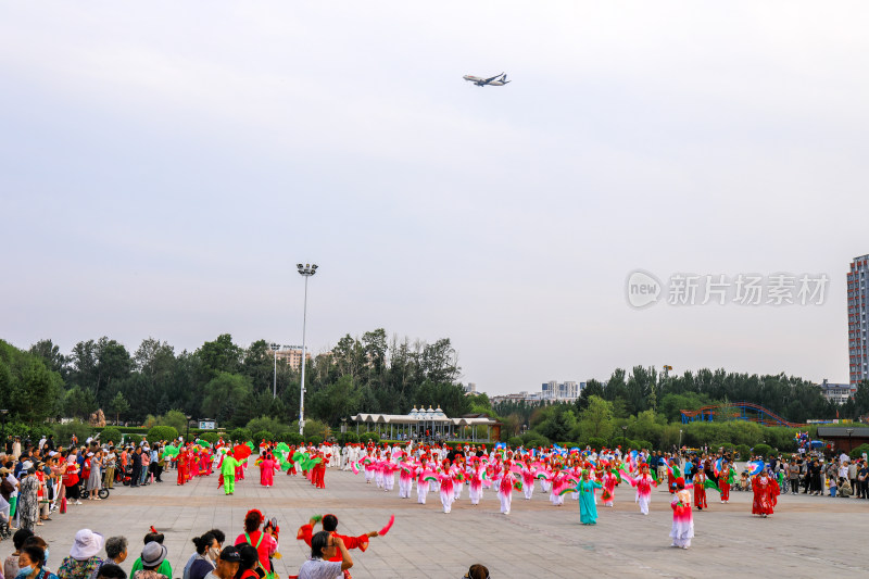 呼伦贝尔市成吉思汗广场文娱活动广场舞