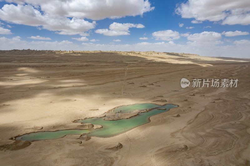 青海海西州俄博梁无人区戈壁滩上的地貌航拍