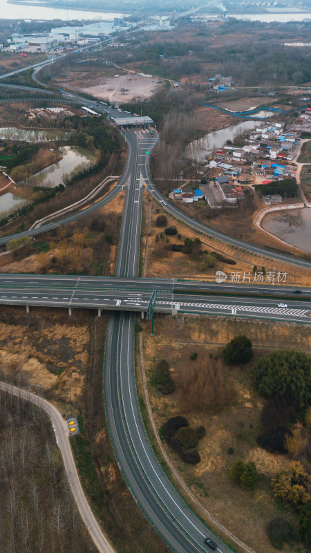 安徽六安西高速入口公路立交桥航拍全景