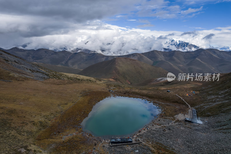 四川甘孜州冷嘎措网红贡嘎雪山高空航拍