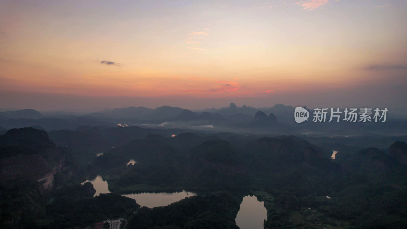 广东韶关丹霞山晚霞夕阳航拍图