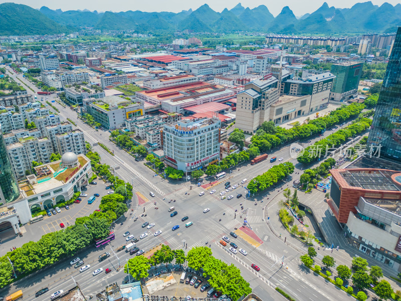 桂林万象城的路口交通