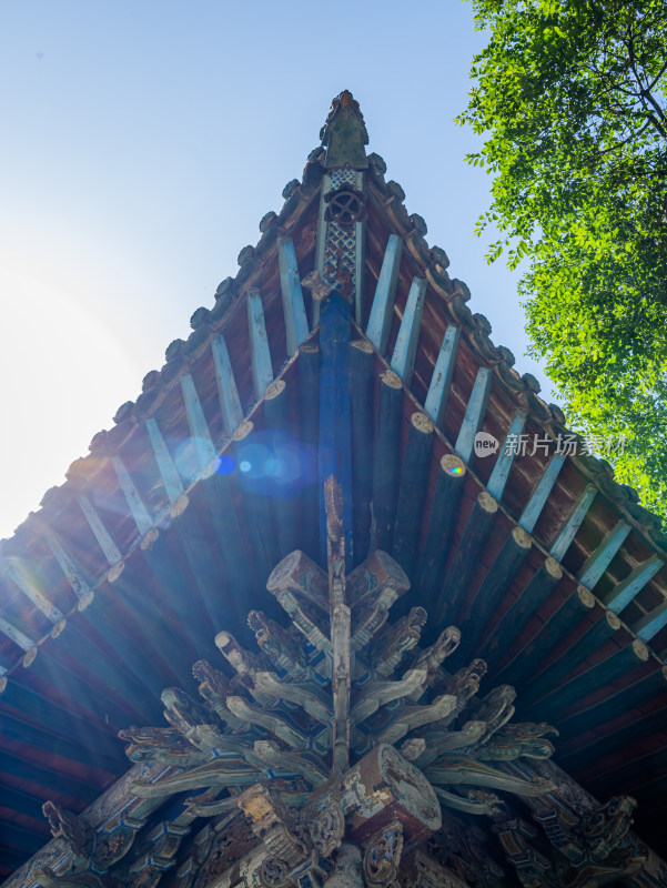 山西太原晋祠古建筑的飞檐翘角