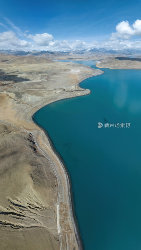 西藏山南羊卓雍措圣湖神湖蓝色高空航拍