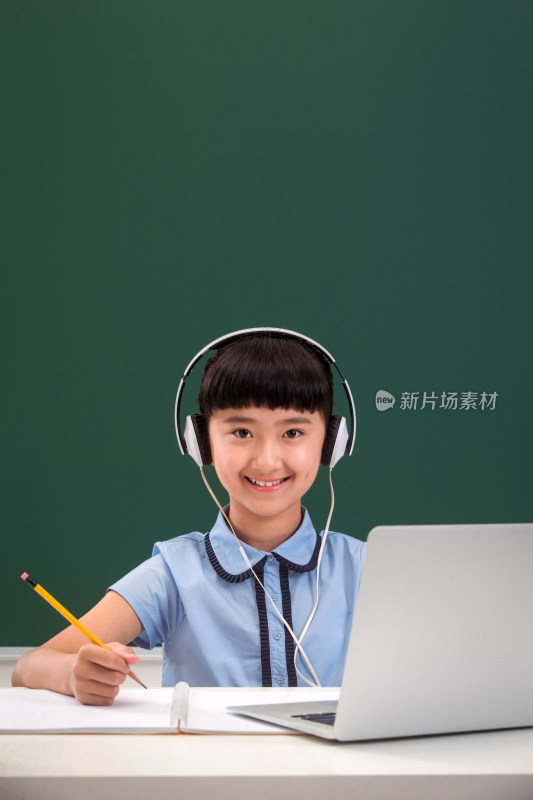 小学女生在线学习