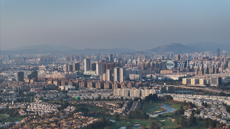 航拍云南昆明市 城市大景