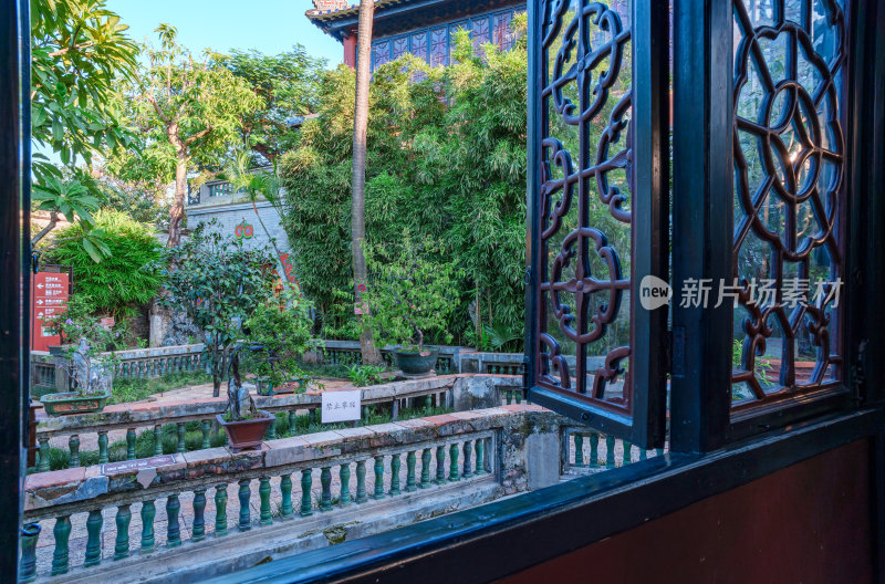 广州番禺余荫山房中式传统岭南建筑庭院走廊