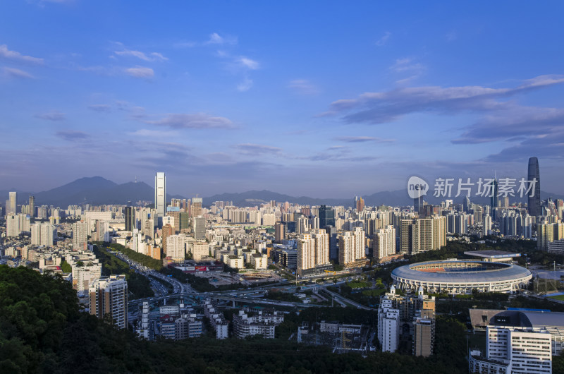 深圳笔架山顶看罗湖CBD城市高楼建筑全景