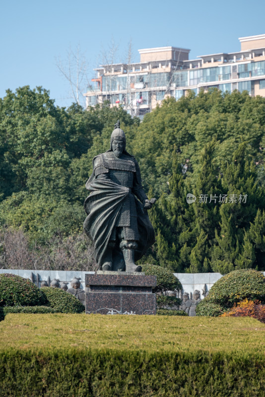 安徽马鞍山市朱然雕像