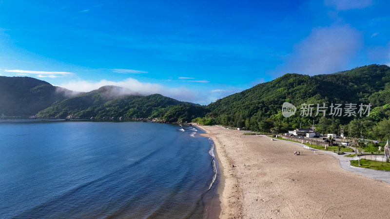 航拍海浪拍打沙滩大海海洋风景