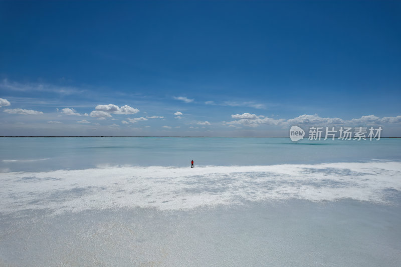 青海海西州东台吉乃尔湖白色盐湖高空航拍