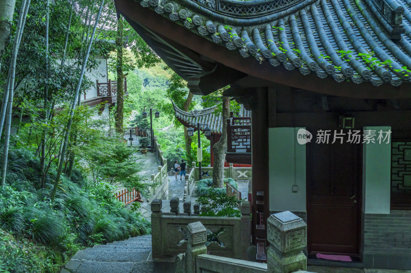 杭州飞来峰韬光寺古建筑风景