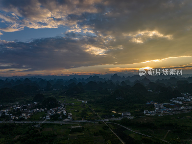 广西桂林山水 乌龙泉日落晚霞 乡村振兴