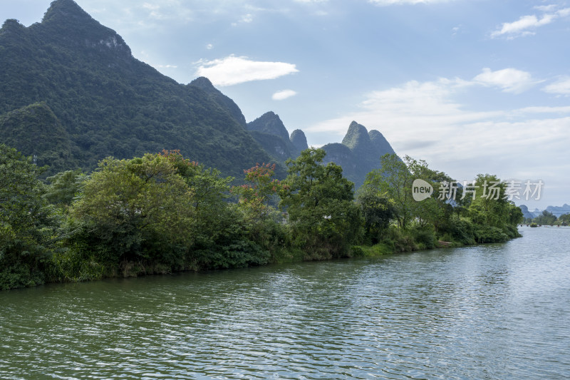 阳朔遇龙河风光