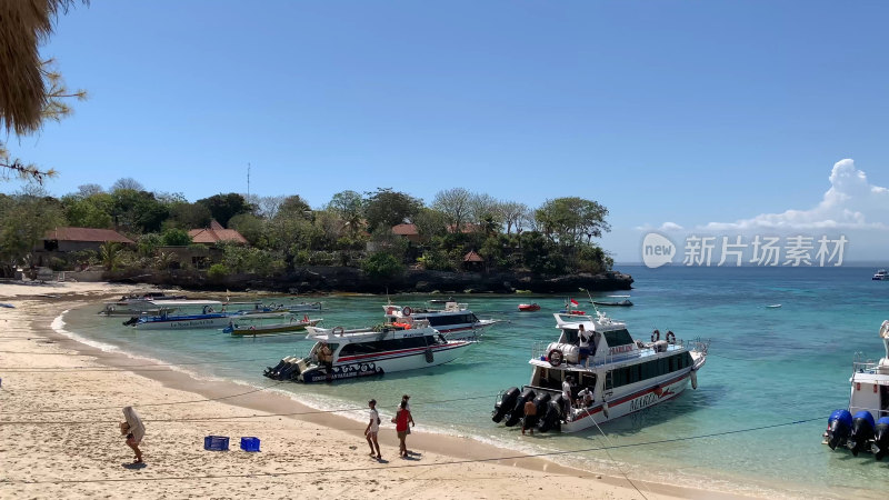 印尼巴厘岛海边沙滩游艇码头