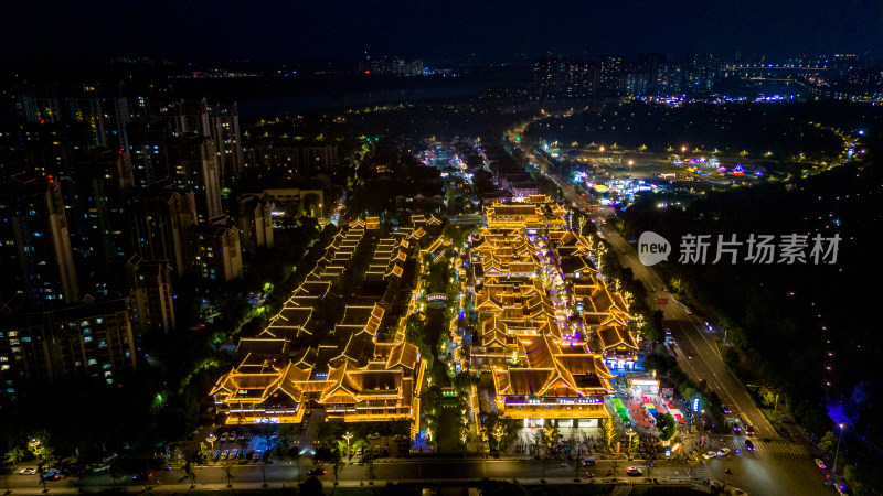 眉山东坡水街夜景航拍图