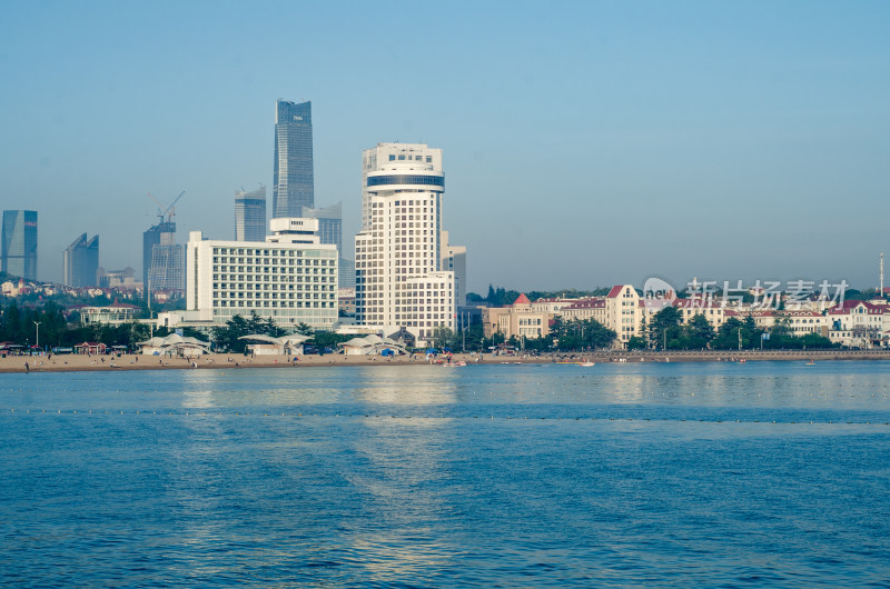 山东青岛城市汇泉湾海滨风光