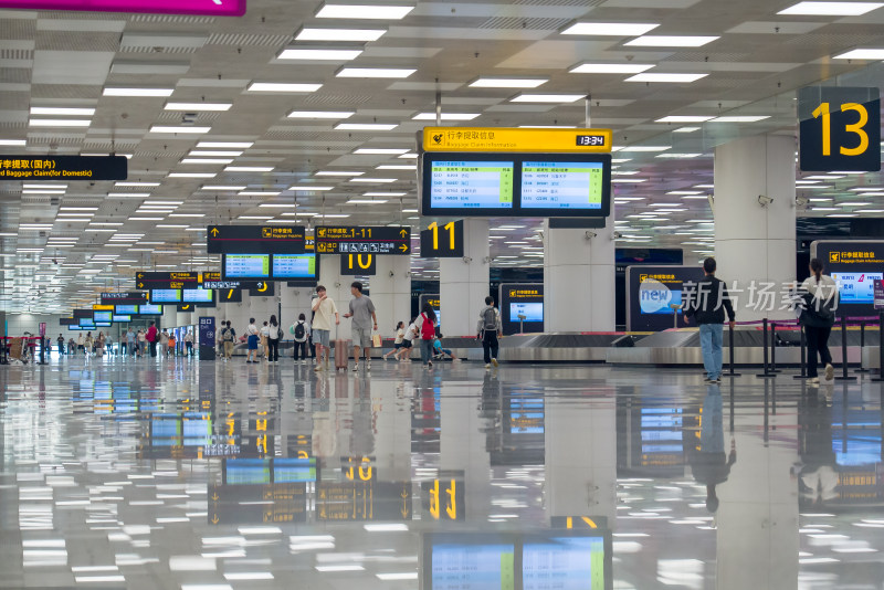 机场候机厅登机口旅行人流民航飞机航班