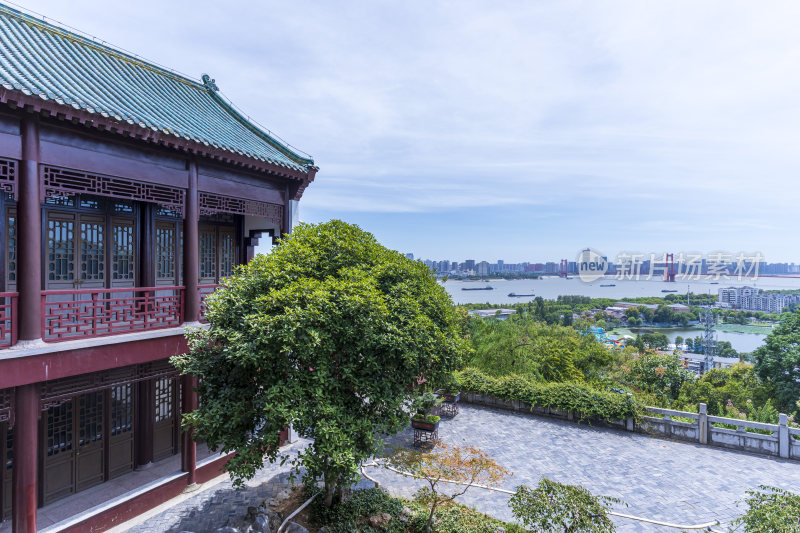 武汉汉阳区龟山风景区风光