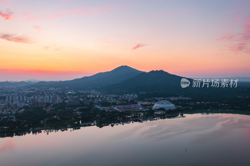 南京玄武湖日出