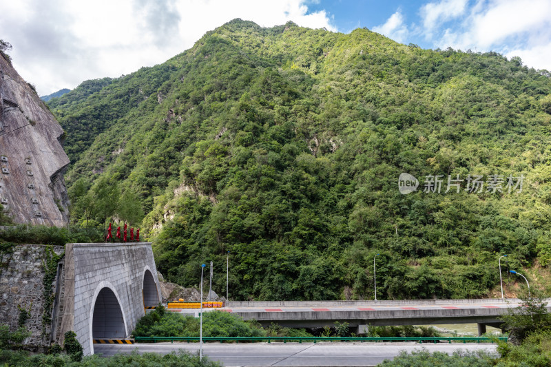 大石岸隧道