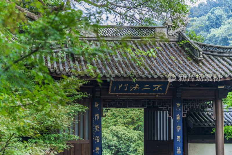 杭州飞来峰永福寺古建筑风光