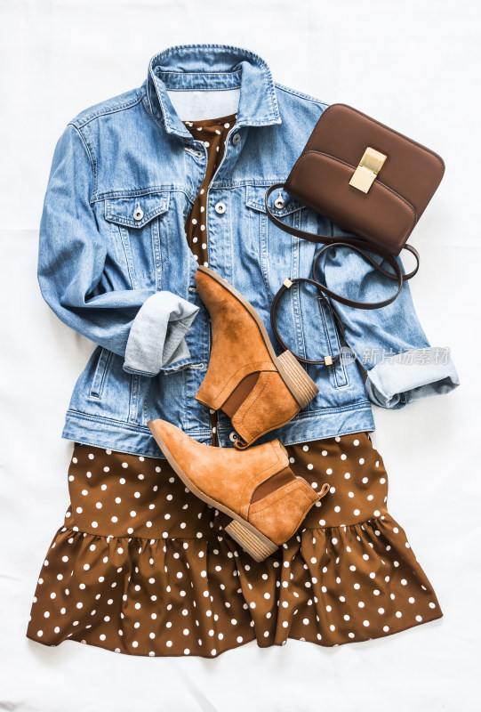 牛仔外套波点裙搭配素材