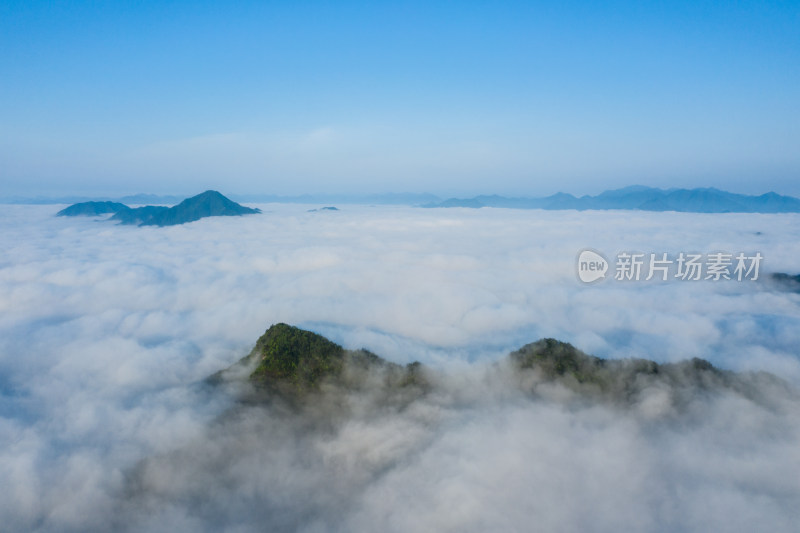 流动的云海