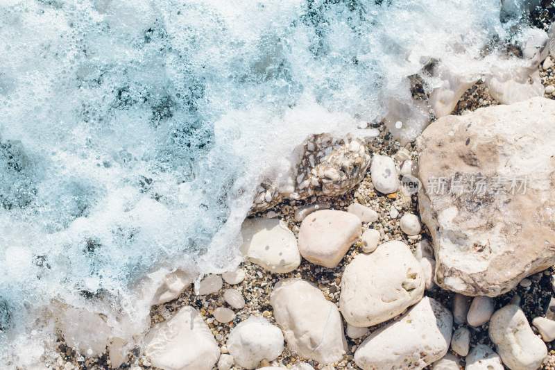 海浪波涛汹涌浪花巨浪浪潮汹涌