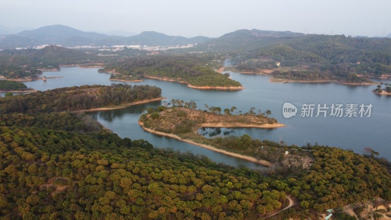 航拍广东省东莞市清溪镇契爷石水库湿地公园