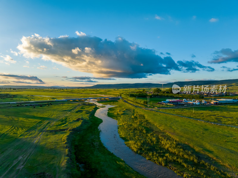 山西省大同市饮马河夏季日落时段自然风光